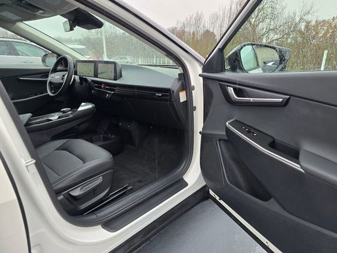 Certified 2023 Kia EV6 Light image 17