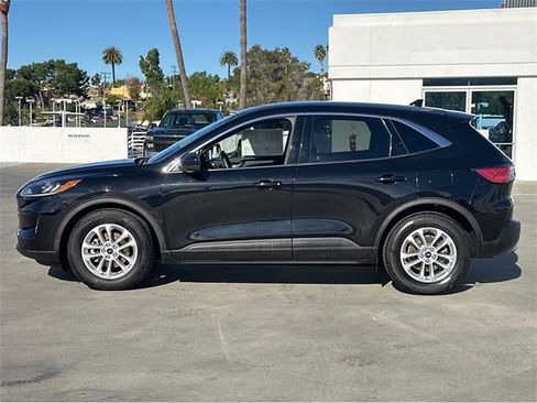 Used 2020 Ford Escape SE image 40