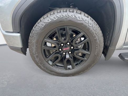 Used 2025 GMC Sierra 1500 Elevation w/ Elevation Premium Package AWD/4WD image 10