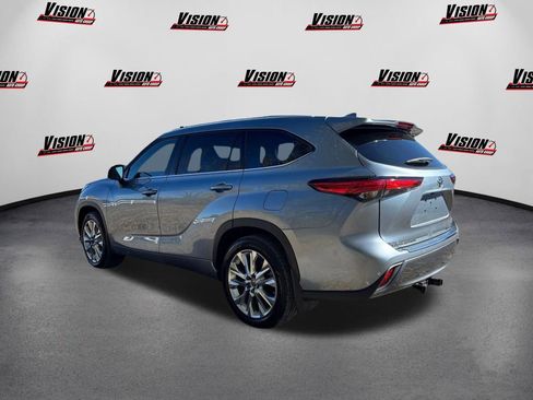 Used 2021 Toyota Highlander Limited image 7