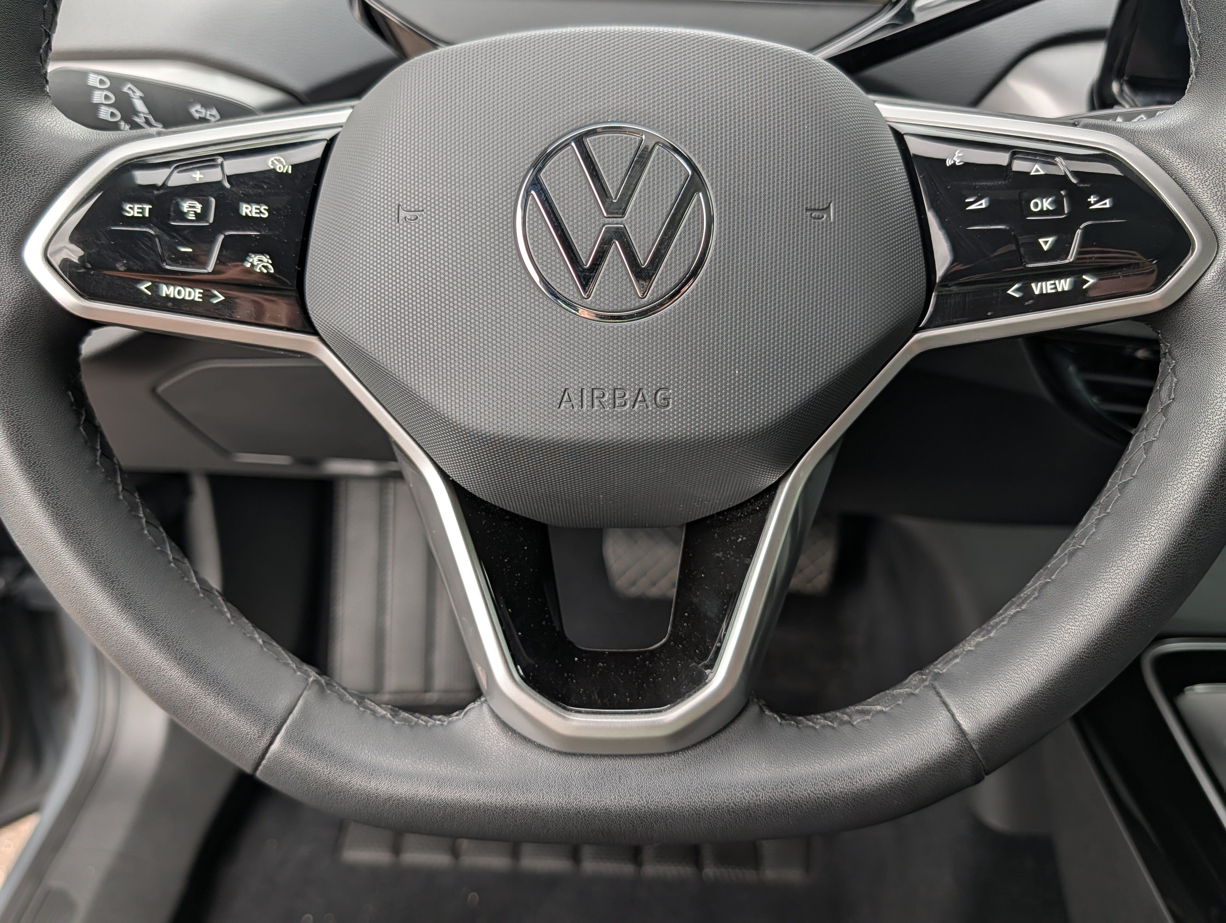 Used 2023 Volkswagen ID.4 Pro S AWD/4WD image 25