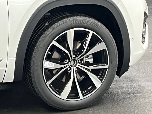 New 2026 Volkswagen Atlas SEL Premium R-Line AWD/4WD image 43