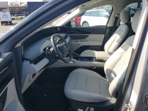 New 2026 Lincoln Nautilus Reserve w/ Jet Appearance Package image 11