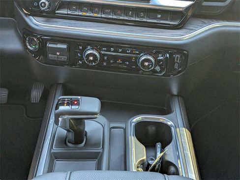 New 2026 GMC Sierra 1500 SLT w/ SLT Premium Plus Package image 19