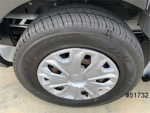 Used 2019 Ford Transit 150 XLT image 22