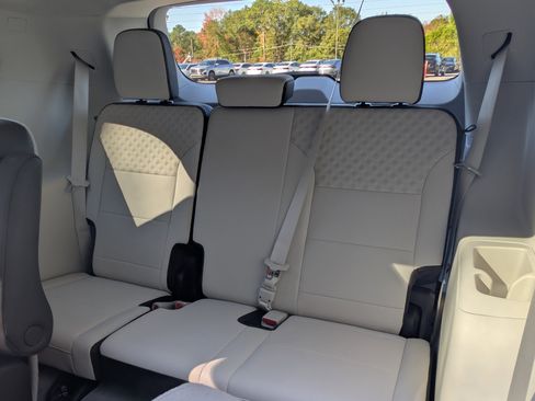 Used 2024 GMC Acadia Denali w/ Super Cruise Package image 19