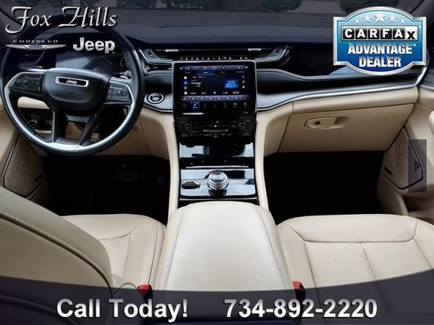 Used 2022 Jeep Grand Cherokee Limited AWD/4WD image 13