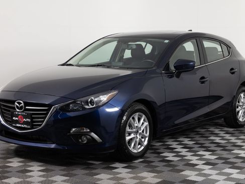 Used 2016 MAZDA MAZDA3 i Touring w/ Popular Equipment Package FWD image 2