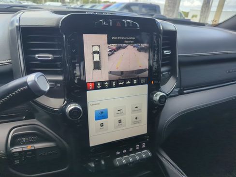 Used 2024 RAM 3500 Limited image 9