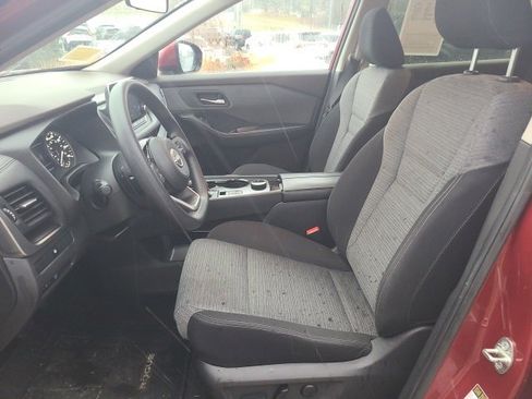 Used 2023 Nissan Rogue SV image 16