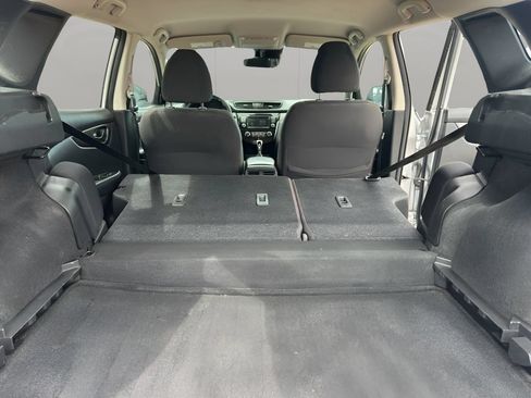 Used 2020 Nissan Rogue Sport S FWD image 11