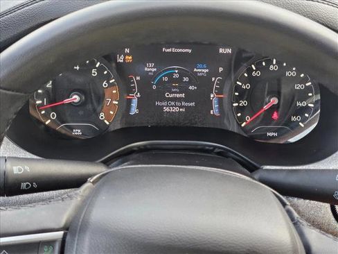 Used 2024 Jeep Compass Latitude AWD/4WD image 11
