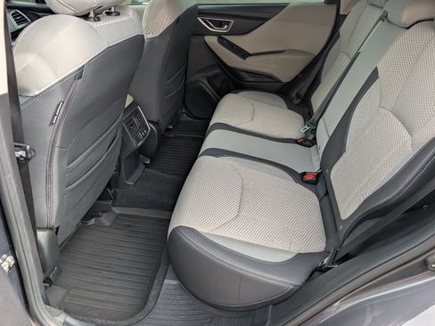 Used 2023 Subaru Forester Premium AWD/4WD image 26