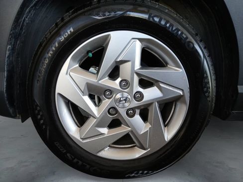 Used 2025 Hyundai Kona SE FWD image 14