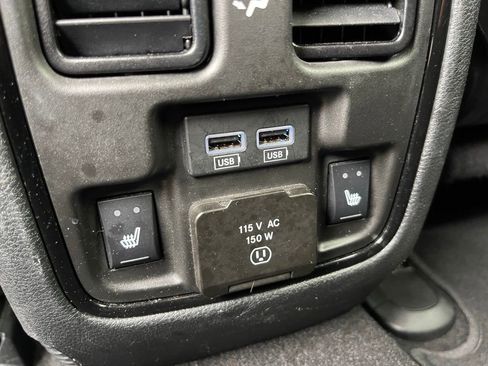 Used 2024 Dodge Durango GT image 47