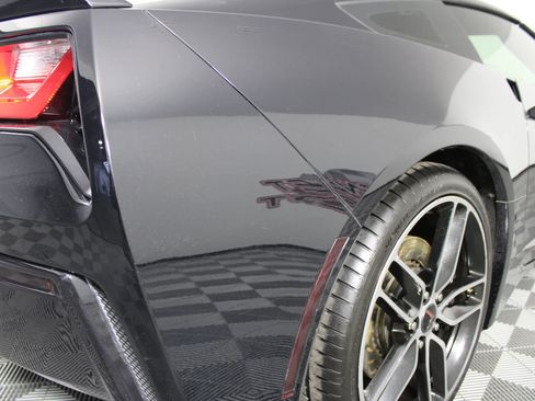 Used 2017 Chevrolet Corvette Stingray Coupe w/ Carbon Flash Badge Package image 26