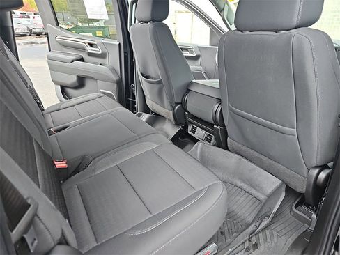 Used 2022 Chevrolet Silverado 1500 RST image 17