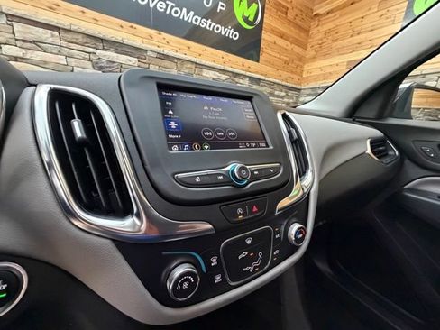 Used 2022 Chevrolet Equinox LT AWD/4WD image 20