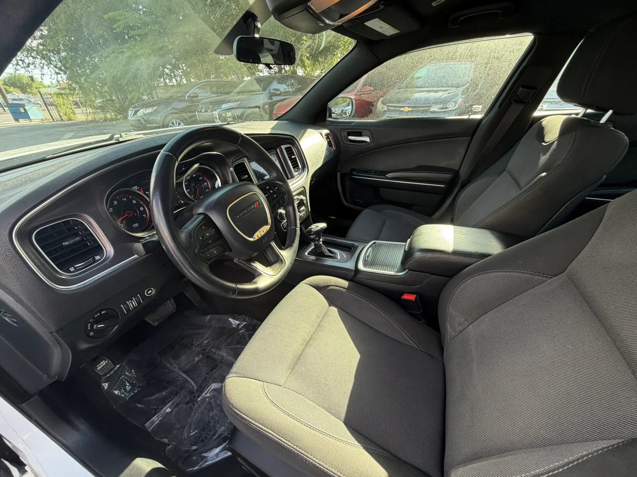 Used 2018 Dodge Charger SXT RWD image 19