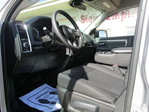 Used 2019 RAM 1500 Classic Warlock image 11