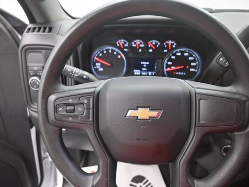 Used 2024 Chevrolet Silverado 1500 Custom RWD image 4