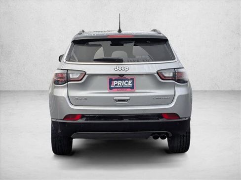 Used 2022 Jeep Compass Limited w/ Elite Group image 7