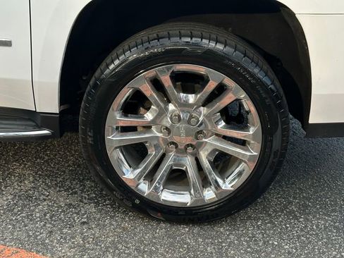 Used 2019 GMC Yukon XL SLT w/ Premium Edition image 11