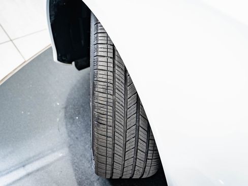 Certified 2025 Mercedes-Benz C 300 4MATIC Sedan image 39