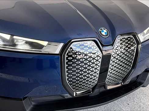 Used 2023 BMW iX xDrive50 AWD/4WD image 36