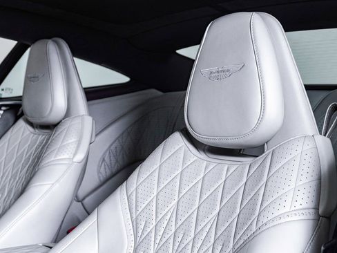 Used 2024 Aston Martin DB12 Coupe image 5