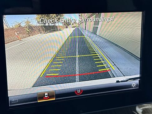 Used 2018 Mercedes-Benz GLC 300 image 19