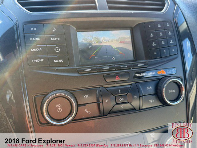 Used 2018 Ford Explorer 4WD w/ Class II Trailer Tow Package image 19