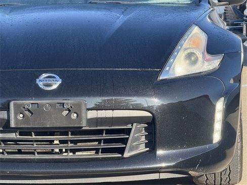 Used 2013 Nissan 370Z Touring w/ Sport Pkg image 8