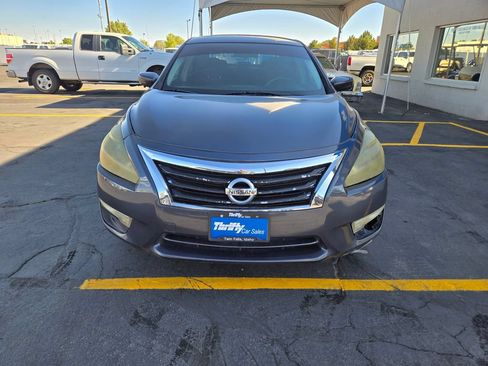 Used 2013 Nissan Altima 2.5 S FWD image 8