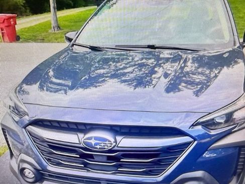 Used 2024 Subaru Outback Limited AWD/4WD image 8
