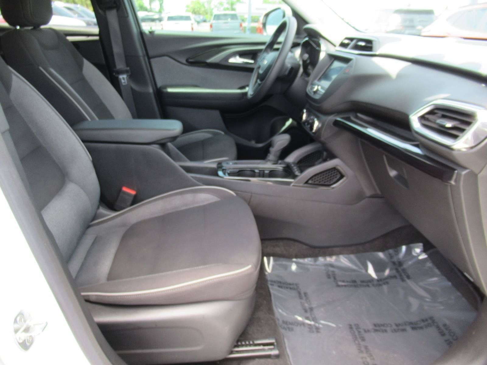 Certified 2023 Chevrolet TrailBlazer LT FWD image 10