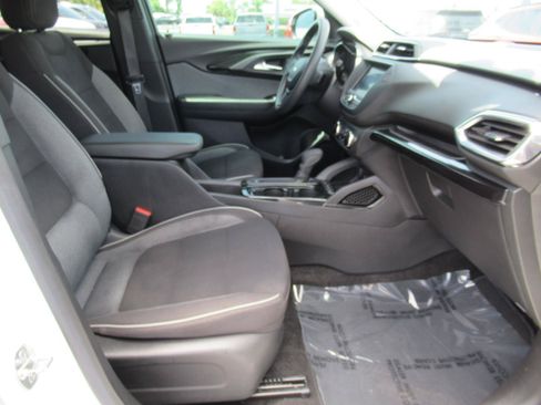 Certified 2023 Chevrolet TrailBlazer LT FWD image 10