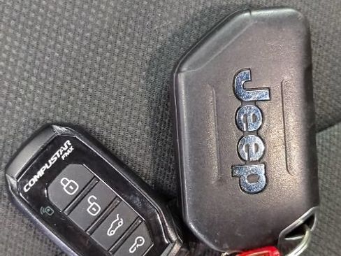 Used 2019 Jeep Wrangler Unlimited Sport AWD/4WD image 13