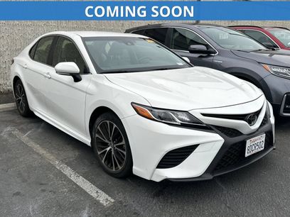 Used 2018 Toyota Camry SE w/ Convenience Package