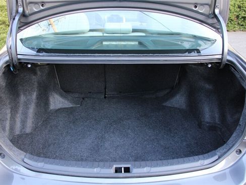 Used 2013 Toyota Corolla L image 15