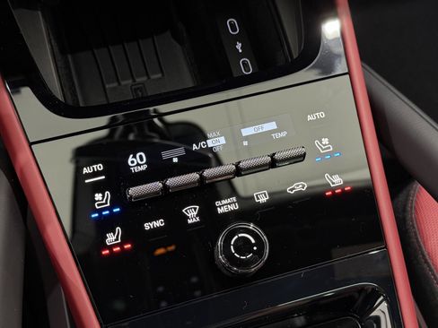 New 2026 Porsche Cayenne GTS image 40