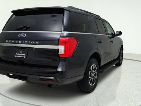 Used 2024 Ford Expedition XLT RWD image 5