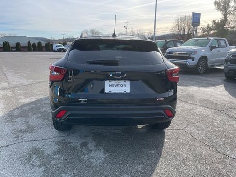 New 2026 Chevrolet Trax RS w/ Sunroof Package image 48