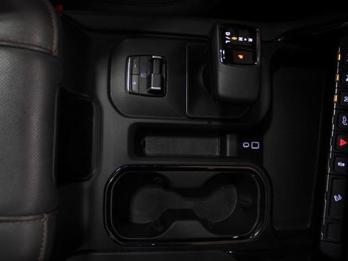 Used 2024 GMC Sierra 1500 AT4 w/ Technology Package image 26