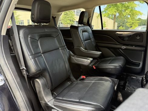 Used 2020 Lincoln Aviator Reserve w/ Elements Package Plus image 43