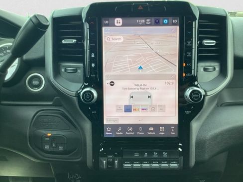New 2026 RAM 2500 Tradesman AWD/4WD image 12