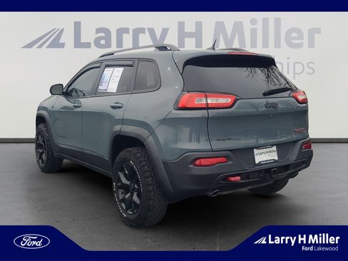 Used 2015 Jeep Cherokee Trailhawk w/ Leather Interior Group image 3