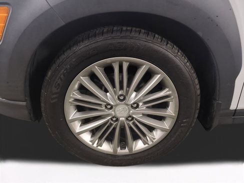 Used 2018 Hyundai Kona SEL w/ SEL Tech Package 02 FWD image 11