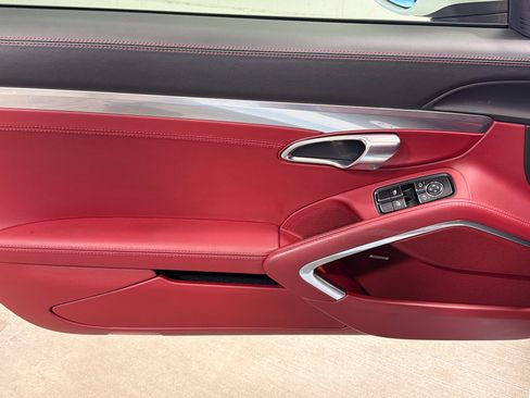 Used 2018 Porsche 718 Boxster GTS image 19