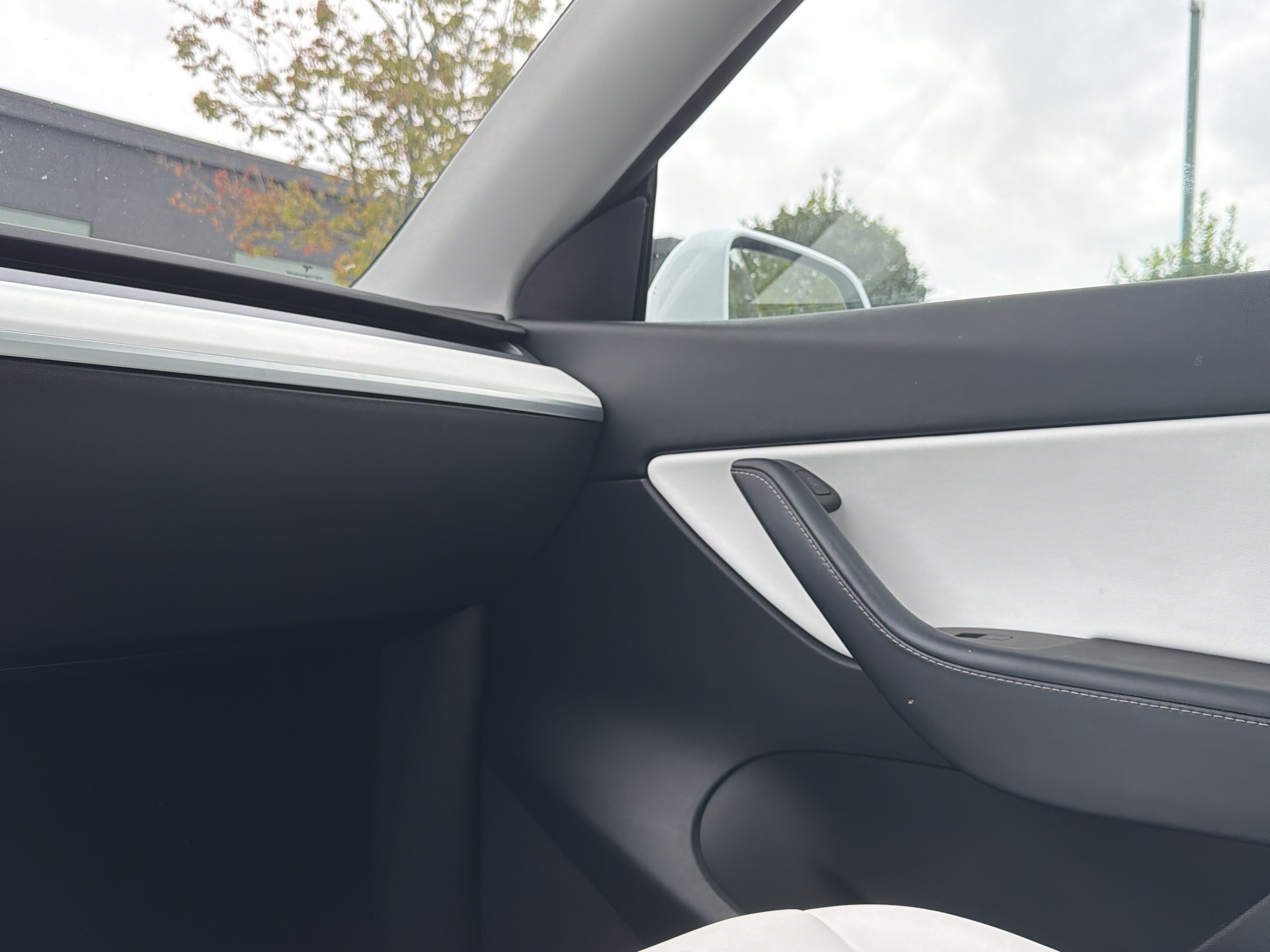 Used 2022 Tesla Model Y Performance AWD/4WD image 22